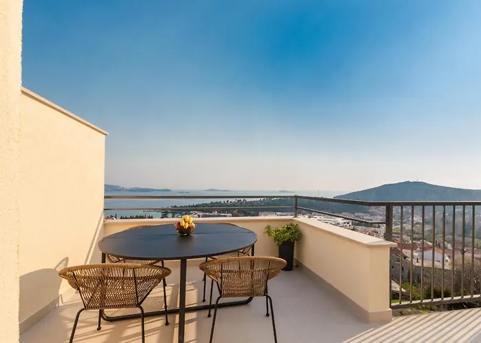 Divine With Sea View Mlini