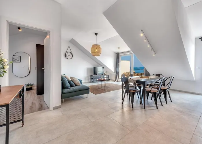 Divine With Sea View Apartamento