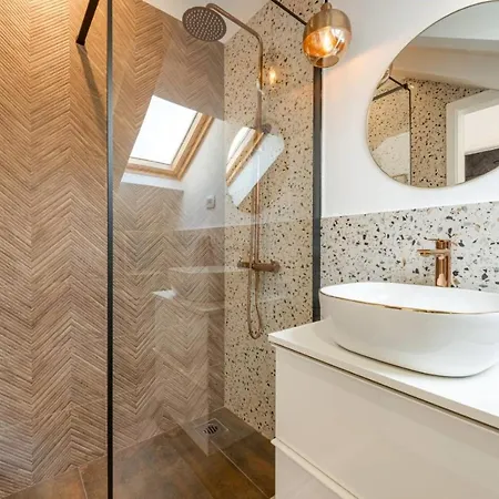 Apartment Divine With Sea View