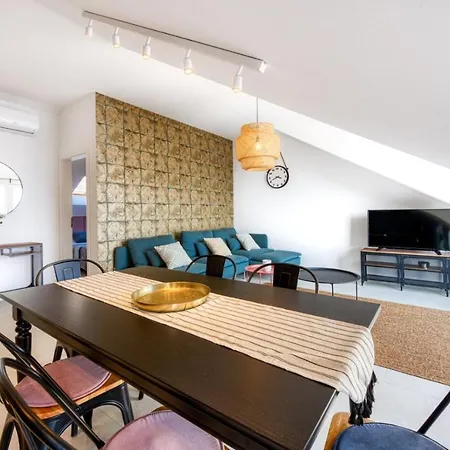 Divine With Sea View Apartment Mlini