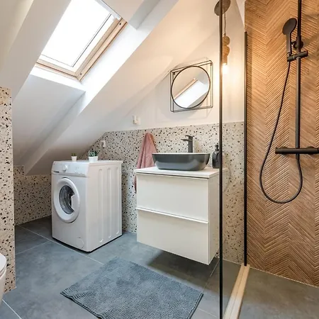 Divine With Sea View Apartment Mlini