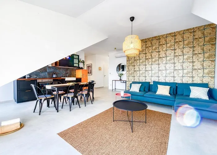 Divine With Sea View *